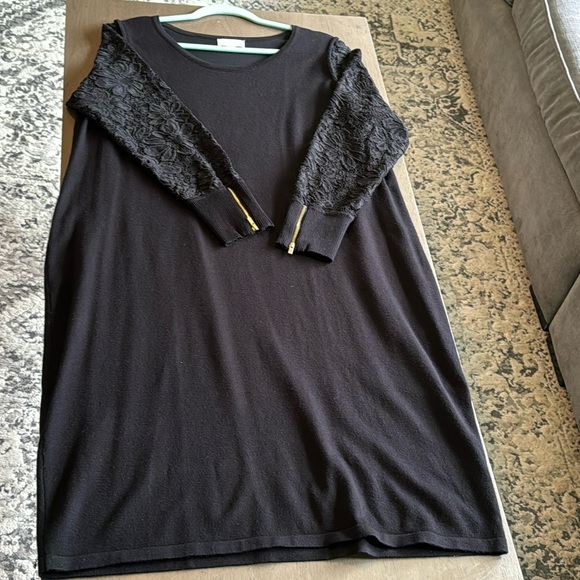 Calvin Klein Dresses & Skirts - Calvin Klein Sweater Dress w Lace Sleeves